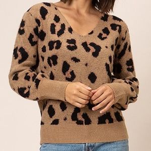 NWOT Revolve MAJORELLE Raw Edge V Neck Leopard Cheetah Print Sweater Size M